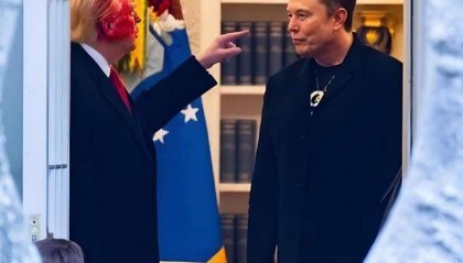 被特朗普指着鼻子骂，马斯克气不打一处来，一举曝光美国惊天丑闻