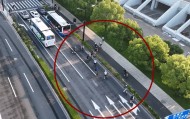 对“暴骑团”出手！浦东交警严查违法骑行：公路不是竞技场