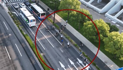 对“暴骑团”出手！浦东交警严查违法骑行：公路不是竞技场