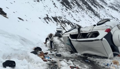 海拔4000米一越野车侧翻！5人获救，1人不幸遇难